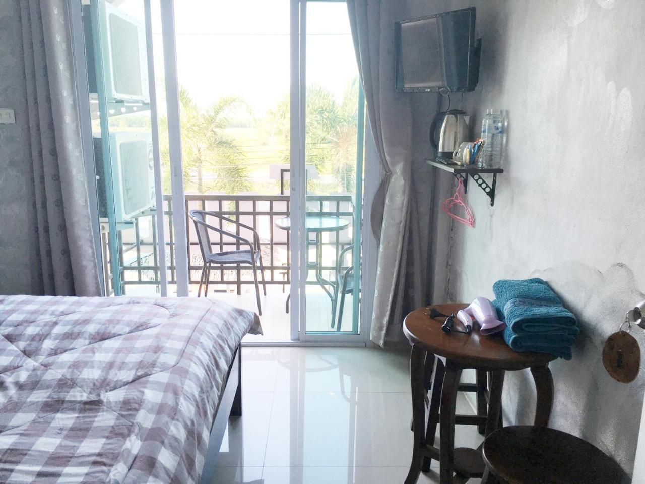You In House Urt Surathani Airport Szuratthani Kültér fotó