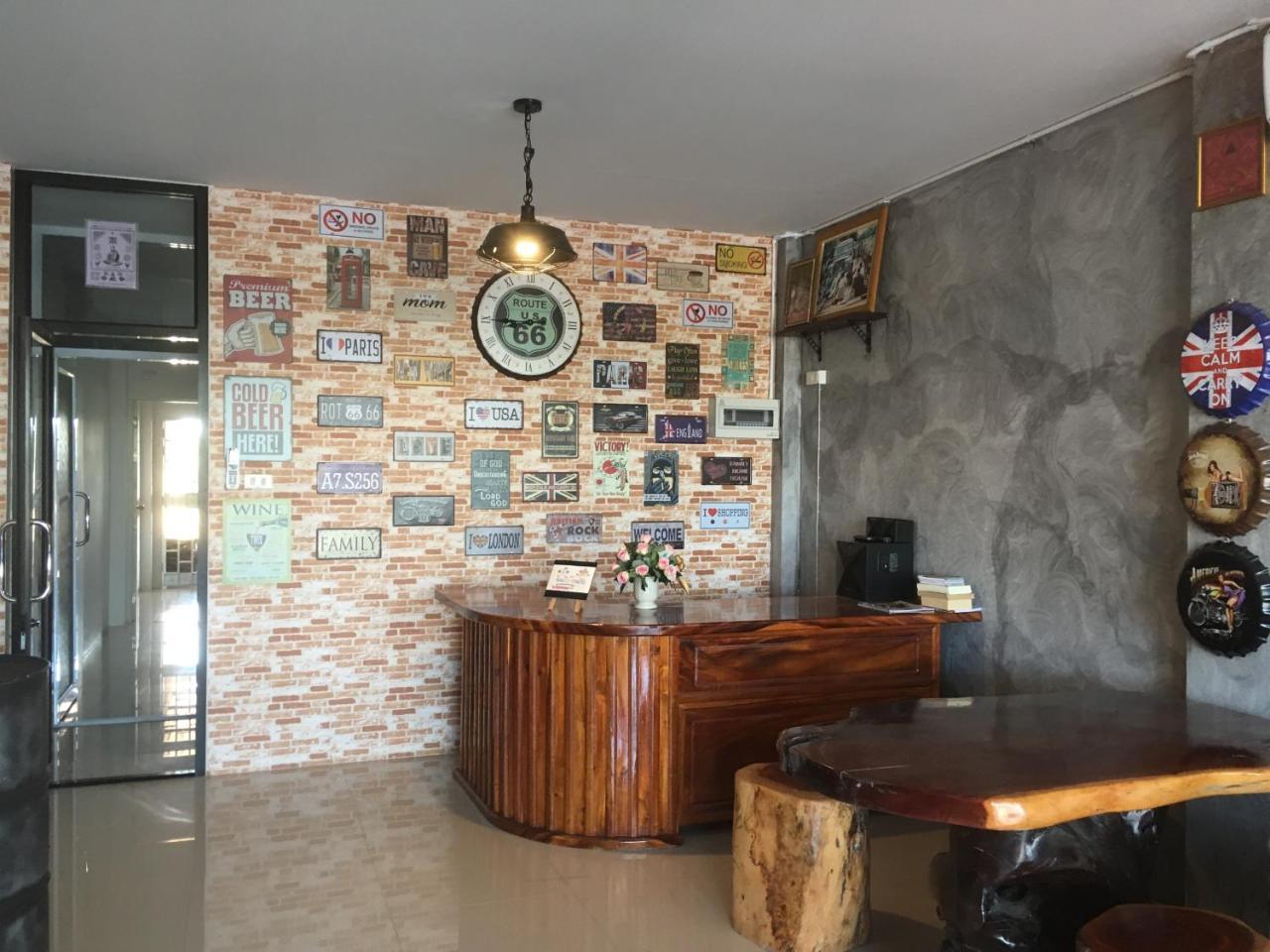 You In House Urt Surathani Airport Szuratthani Kültér fotó